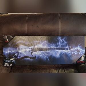 LED LIGHT UP GUITAR LIGHTENING WALL DECOR